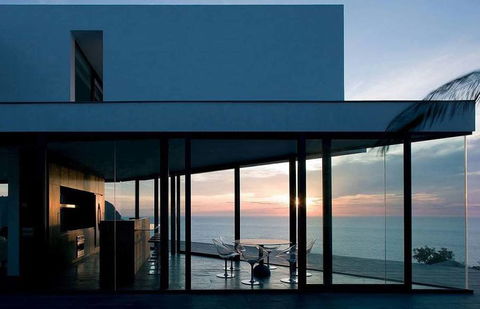 North Queensland Glass & Glazing - Renee 6