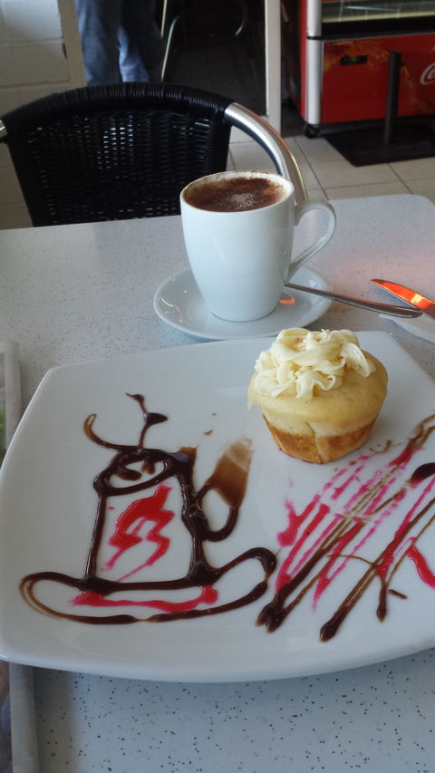Cafe Amphora - Renee 39