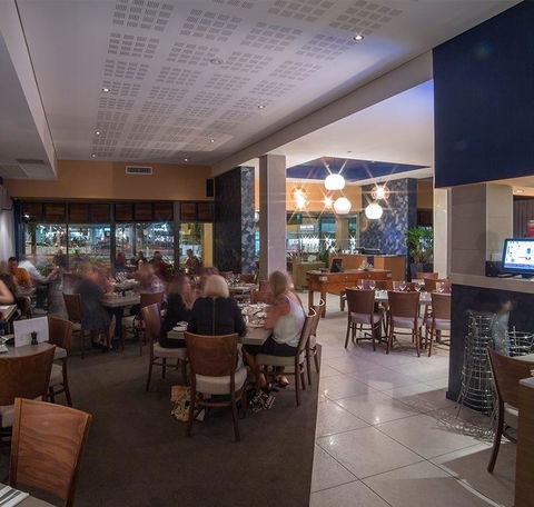 Cafe Amphora - Renee 10