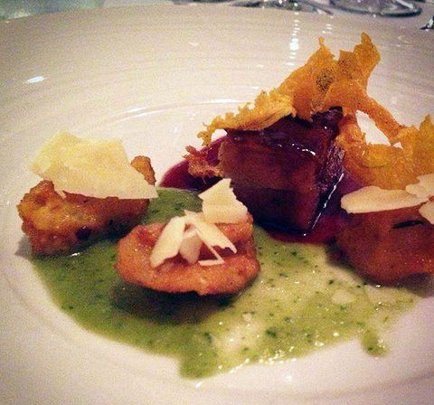 Cafe Amphora - Renee 30