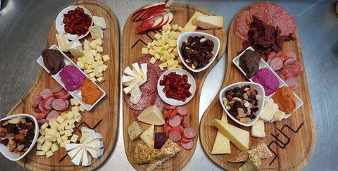 New Tattersalls Hotel - Swimm 12