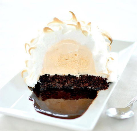 New Tattersalls Hotel - Swimm 17