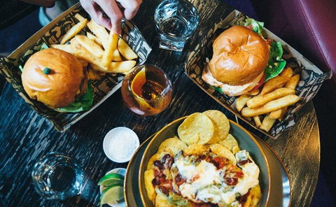 Smiling Samoyed Brewery - Renee 10