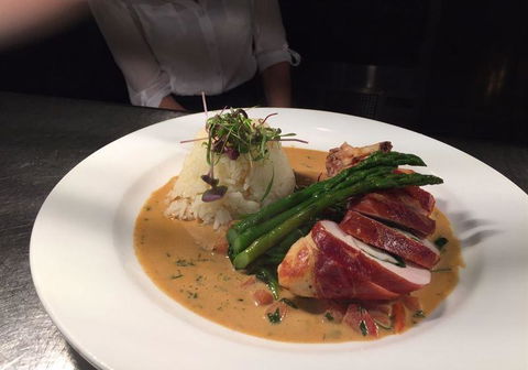 LakeFront Bistro - Internet Find 13