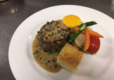 LakeFront Bistro - Internet Find 16