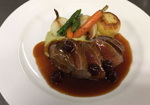 LakeFront Bistro - Internet Find 17