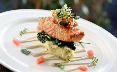 LakeFront Bistro - Internet Find 21