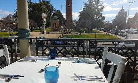 Lipscombe Larder - Renee 7