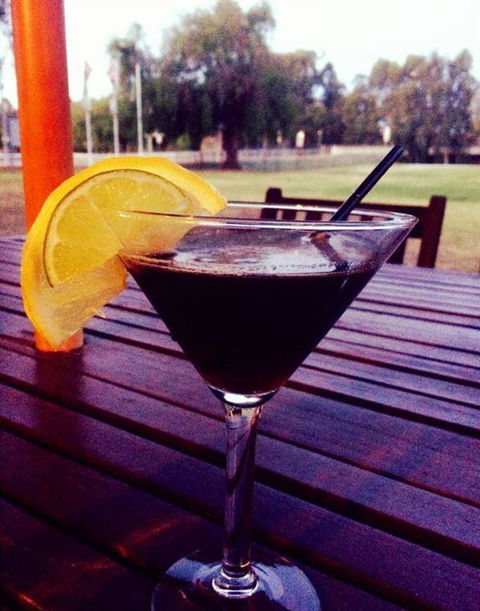 The Crossing Cafe & Restaurant - Swimm 6