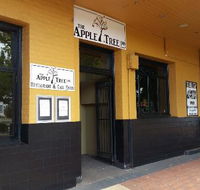 The Apple Tree Inn - Renee