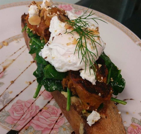 Daily Dose Cafe Wine Bar - Swimm 4