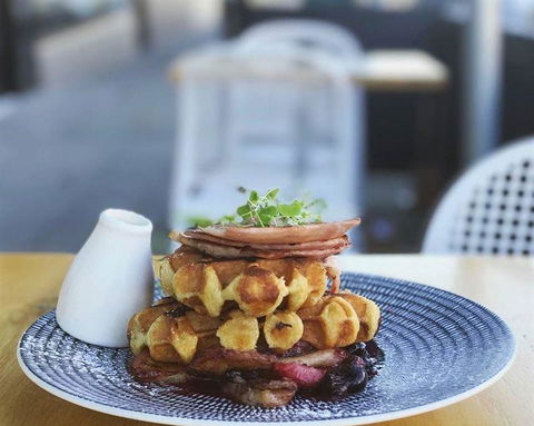 Little Oak Eatery - Renee 0