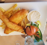 Sailmaster Tavern - Renee