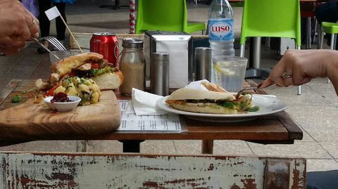 Driftwood Bar - Renee 0