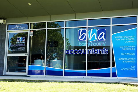 Barry Hockey Accountants - Renee 0