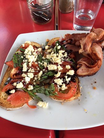 Hatch & Snout - Renee 0