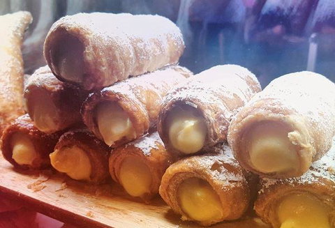 Red House - Internet Find 2