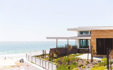 Hamptons City Beach - Renee 4