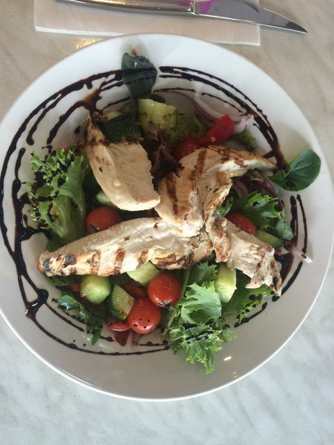 Montagna Cafe - Renee 4