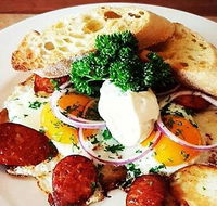 Periwinkles Cafe - Renee