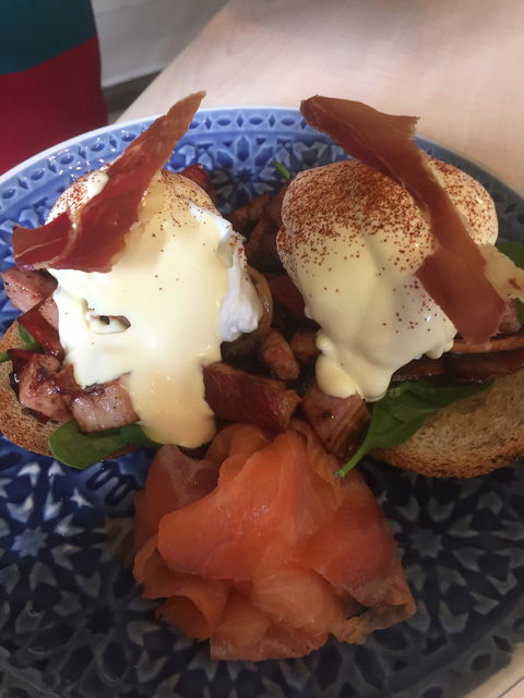La Mar Cafe Providore - Petrol Stations 5