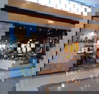 Enchanted cafe - Swimm