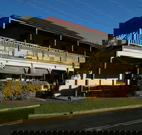 Brushgrove Hotel - Renee