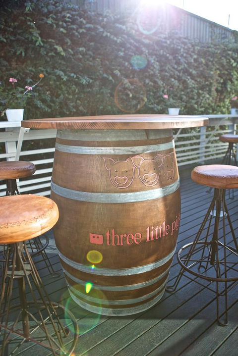 Three Little Pigs Bar & Bistro - Renee 0
