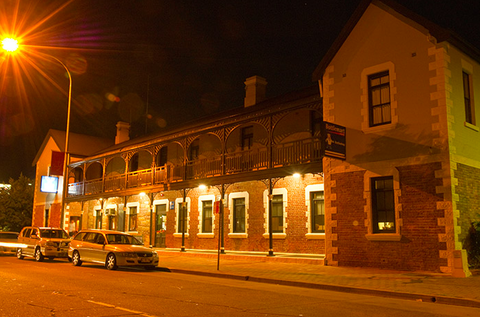 Belmore Hotel Scone - Renee 4