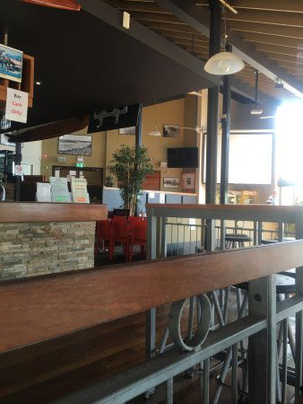 Crescent Head Tavern - Renee 5