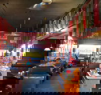 Lous Cafe Restaurant - Renee