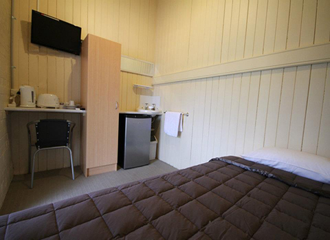 Grand Hotel Mount Morgan - Internet Find 0