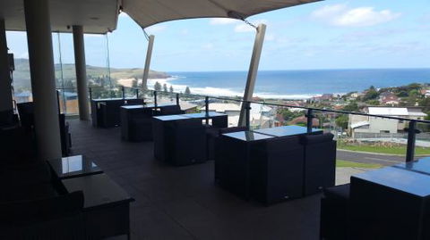 Trivium Licensed Cafe & Bar - Renee 0
