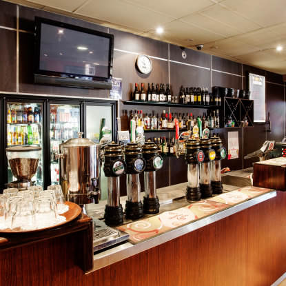 Upper Ross Hotel - Swimm 4
