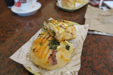 Banjo's Bakery Cafe - Renee 0