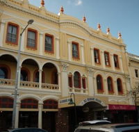 Brisbane Hotel - Renee