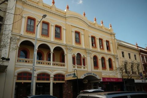 Brisbane Hotel - Renee 0