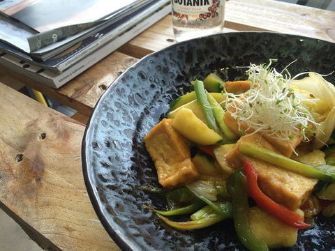 Plus Eight Six - Vegie & Tea - Renee 0