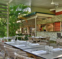 Savannah Bar  Restaurant - Renee