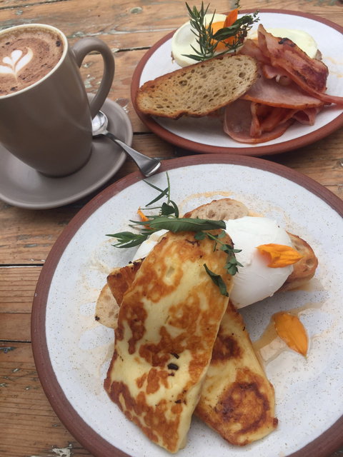 Czegs' Cafe - Renee 3