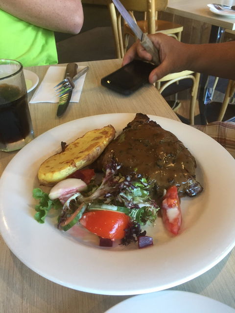 Dannebrog Cafe And Bar Grill - Internet Find 4