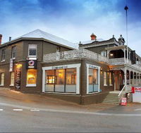 Deloraine Hotel Restaurant - Renee