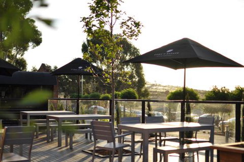 Entally Lodge Bistro & Bar - Renee 0