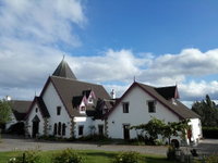 Hatcher's Manor