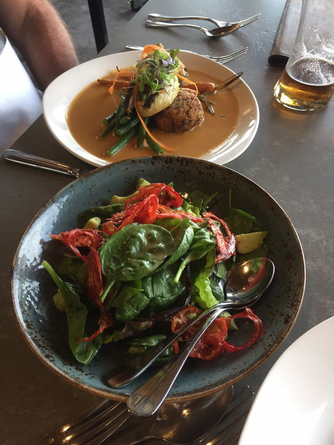 Mrs Jones Restaurant Bar Lounge - Renee 1