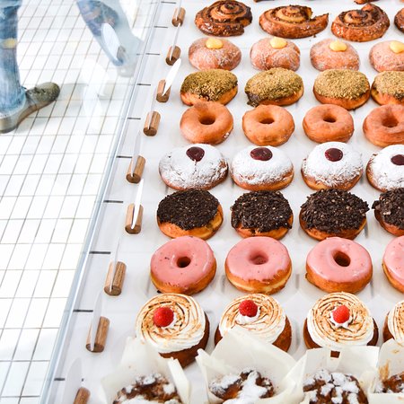 Queens Pastry - Renee 0