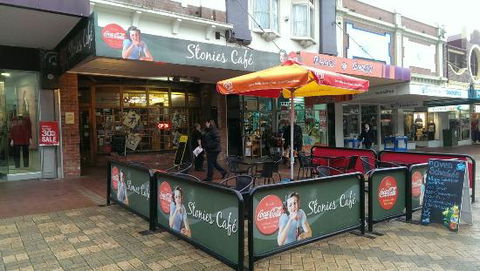 Stonie's Restaurant & Coffee Lounge - Internet Find 0
