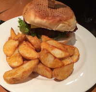 Carlyle Hotel Bistro - Qld Realsetate