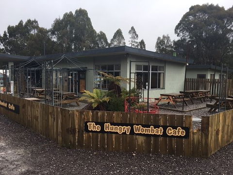 Hungry Wombat Cafe - Renee 0