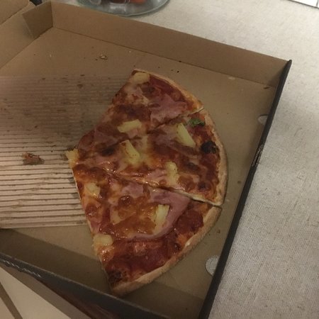 Crust Gourmet Pizza Bar Joondalup - Renee 0